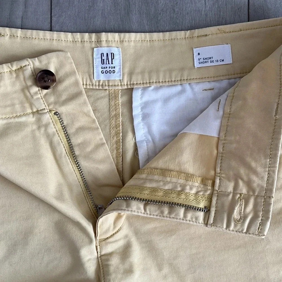 GAP Yellow Cotton Bermuda Shorts High  Waisted, Size 8 - Picture 5 of 8